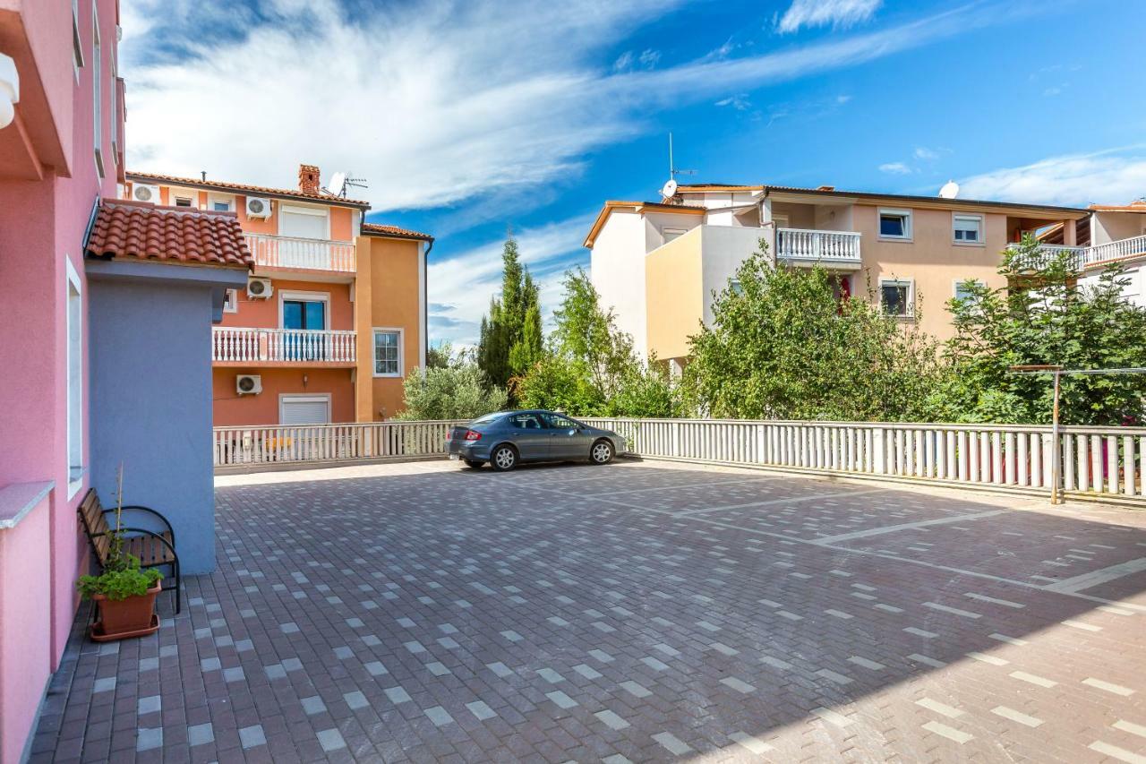 Apartmani Diana Medulin Eksteriør bilde
