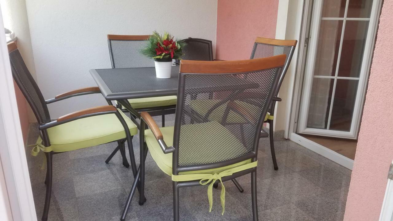 Apartmani Diana Medulin Eksteriør bilde