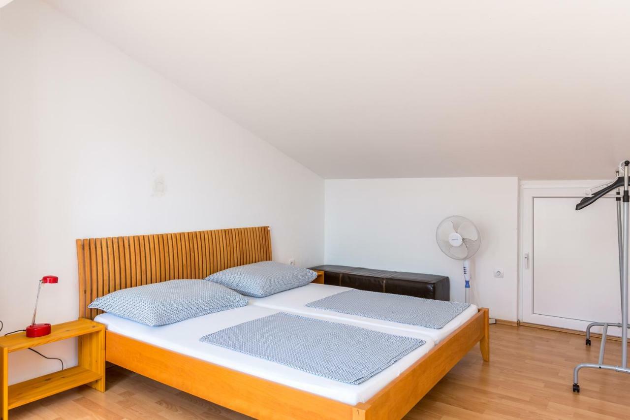 Apartmani Diana Medulin Eksteriør bilde