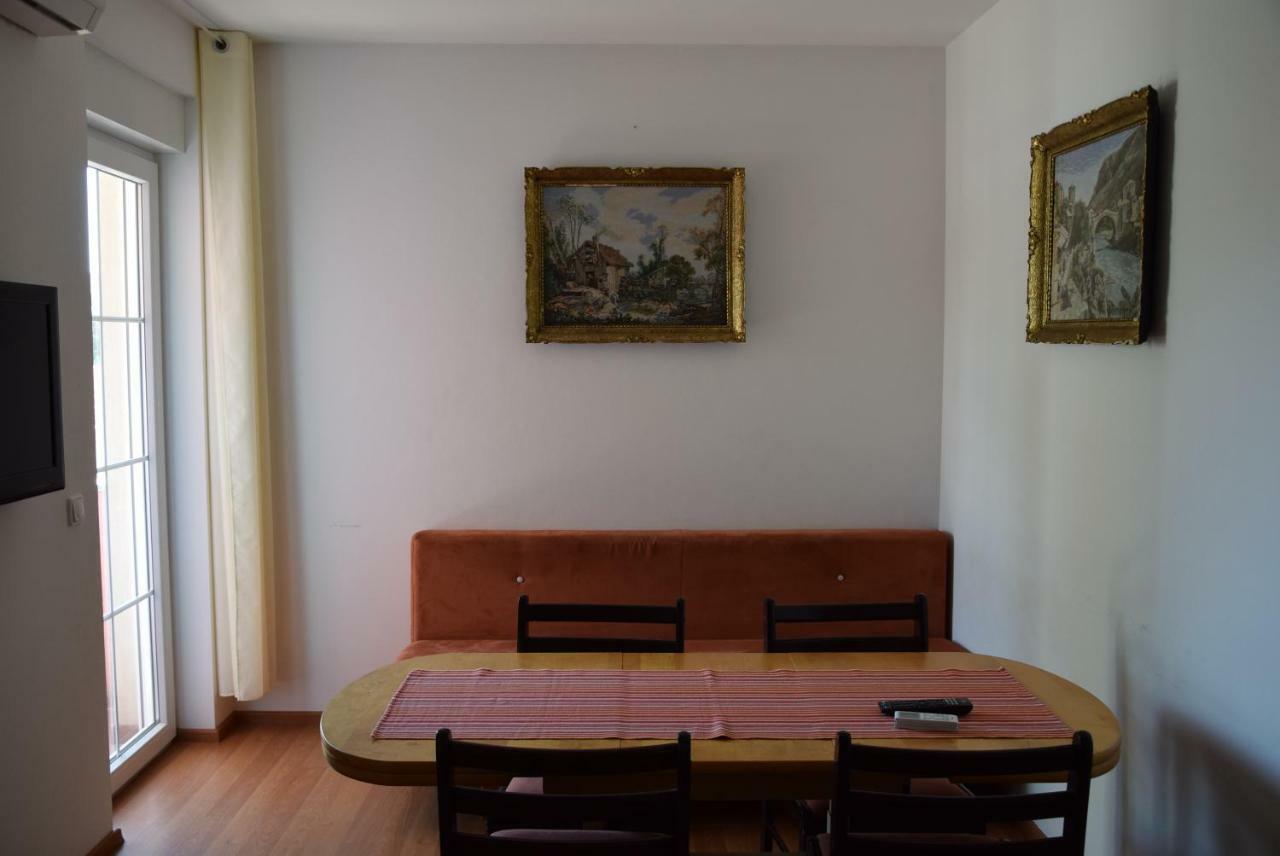 Apartmani Diana Medulin Eksteriør bilde